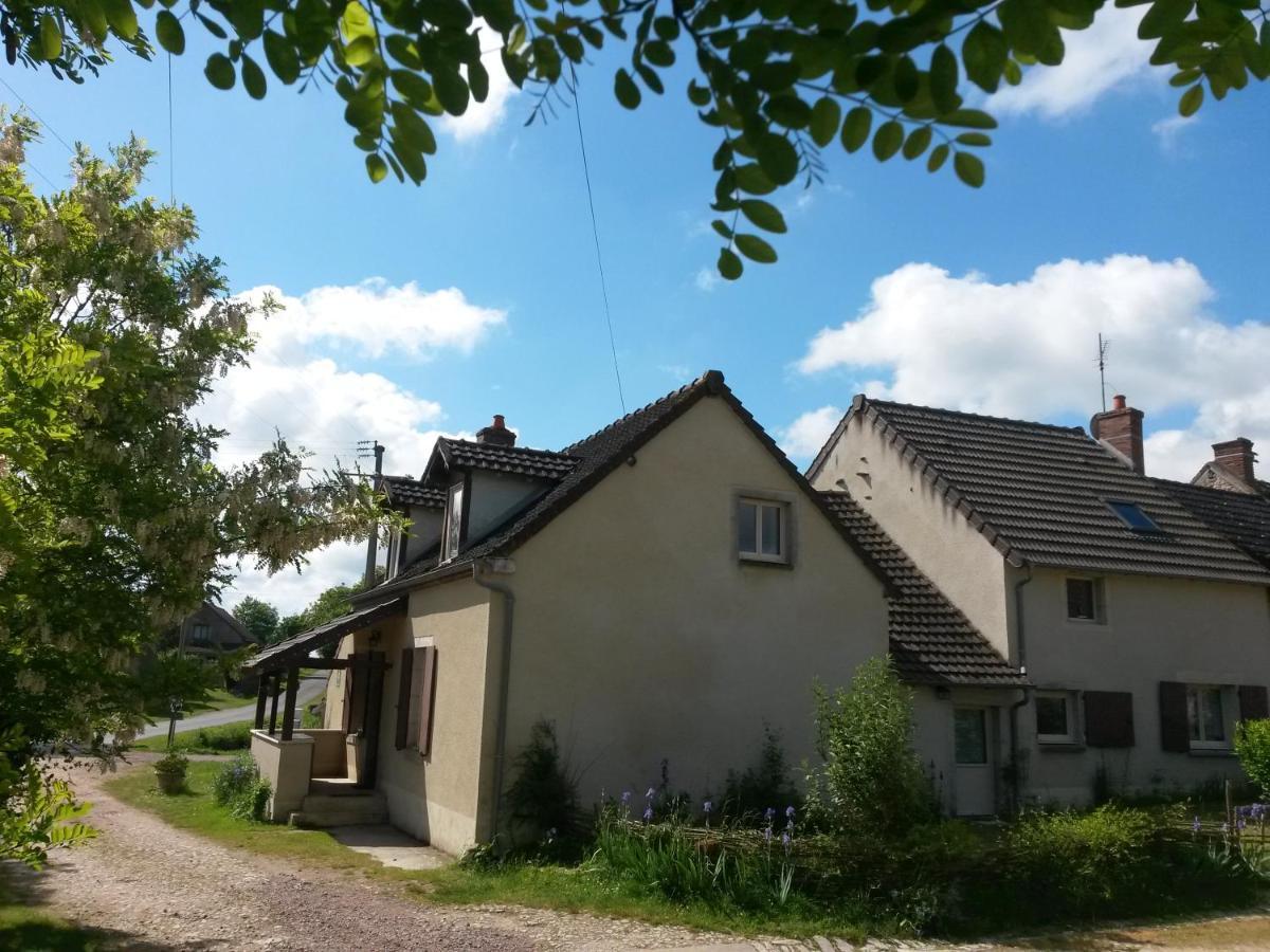 Les Gallerands Bessais-le-Fromental Exterior foto